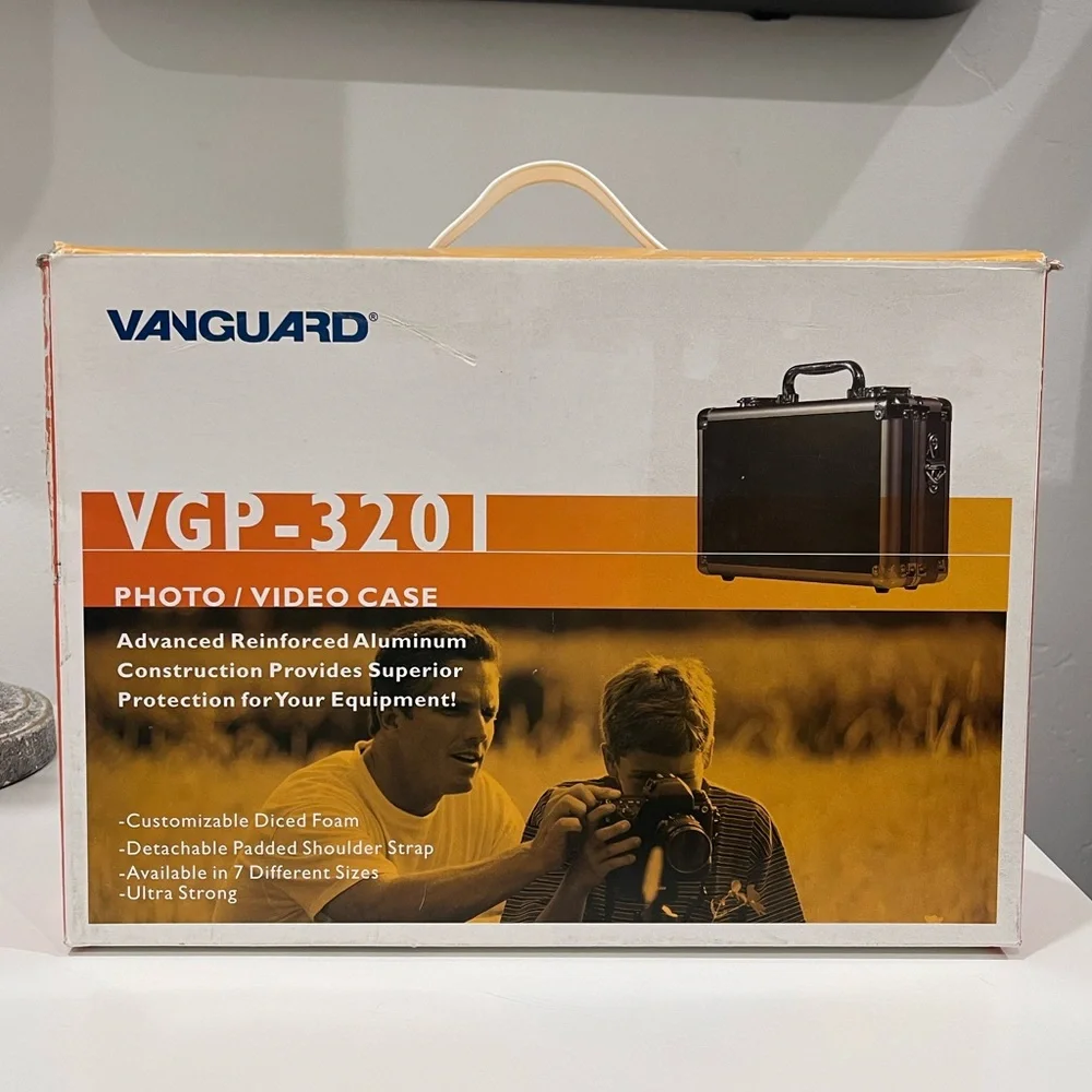 Vanguard VGP- 3201 Protective Hard Case Photo Video
